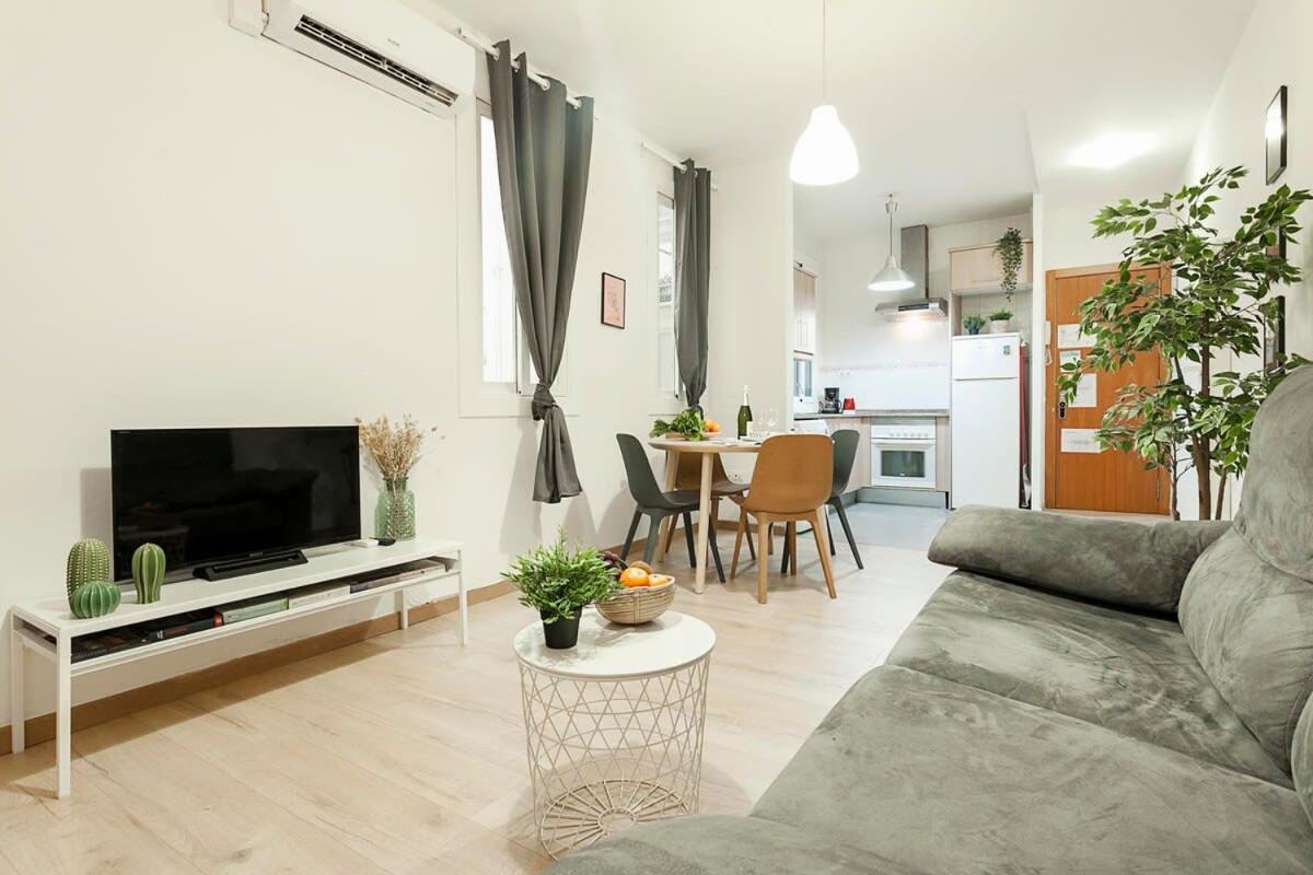 Comfortable 3bd In Poblenou Next To The Only For Families! Appartement *