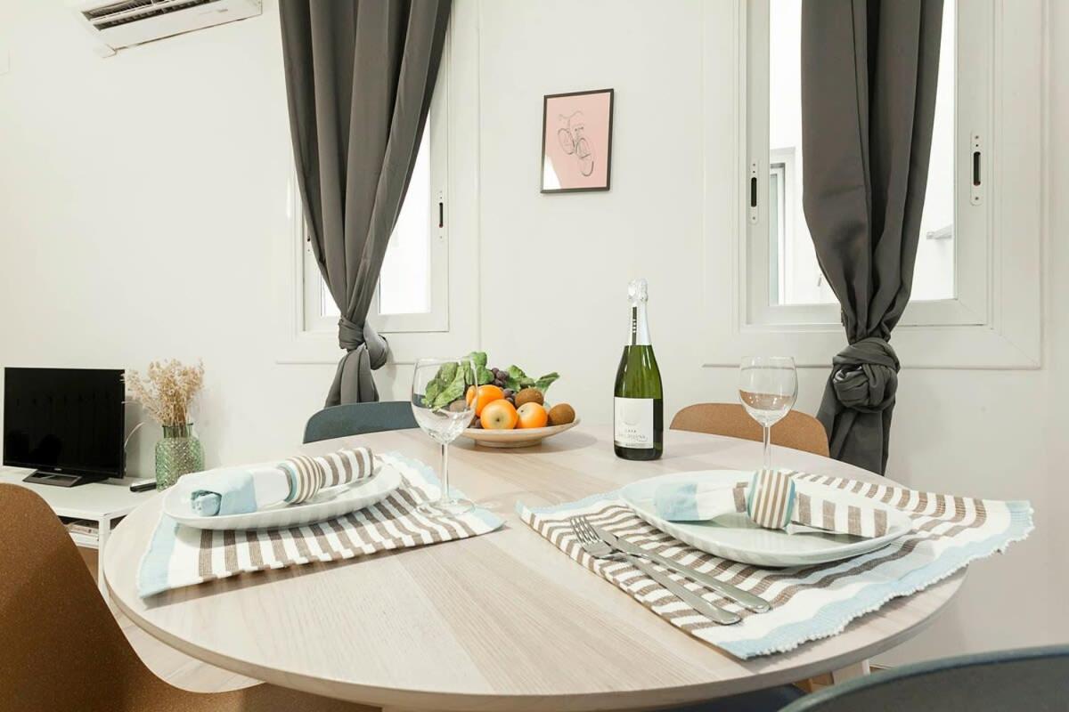 Comfortable 3bd In Poblenou Next To The Only For Families! Appartement Barcelona